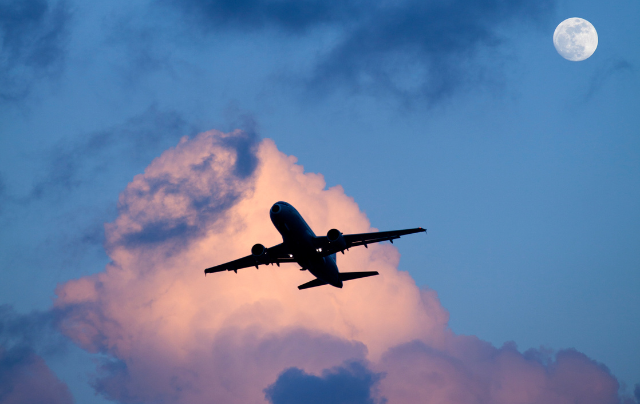 last-minute flight deals