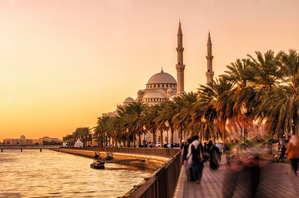 Experience Luxury and Comfort: Best 10 Hotels in Sharjah 2024 Sharjah Masjid iconic image, The best hotels in sharjah