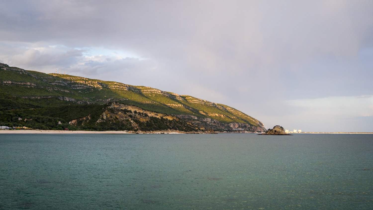 Khor Fakkan – Mountains Meet the Coast