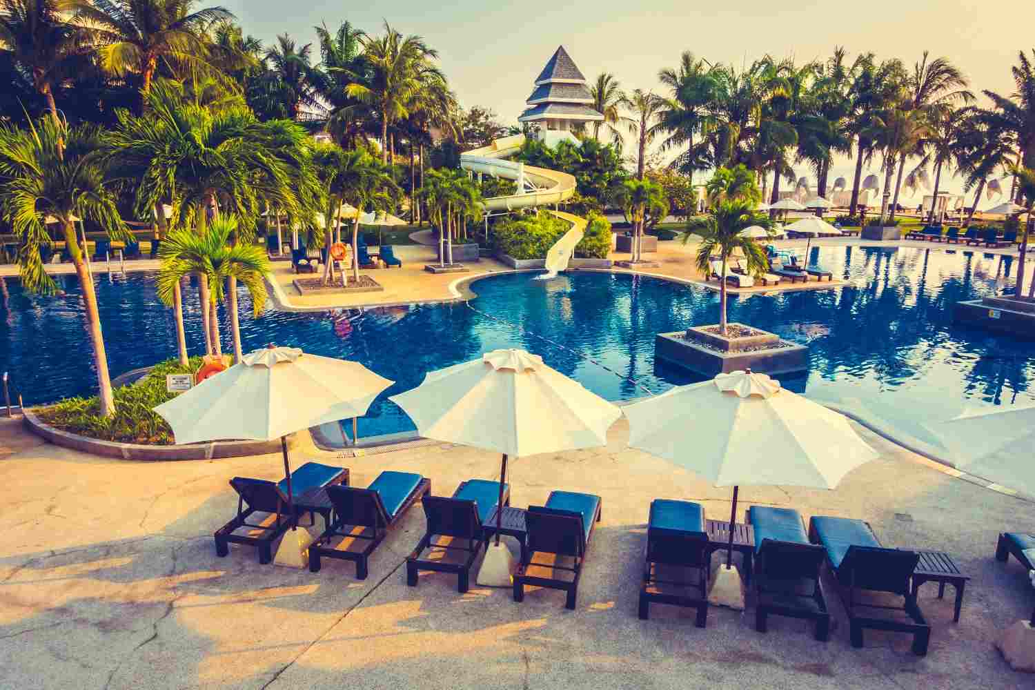 Mid-Range UAE Holiday: Comfort With Value