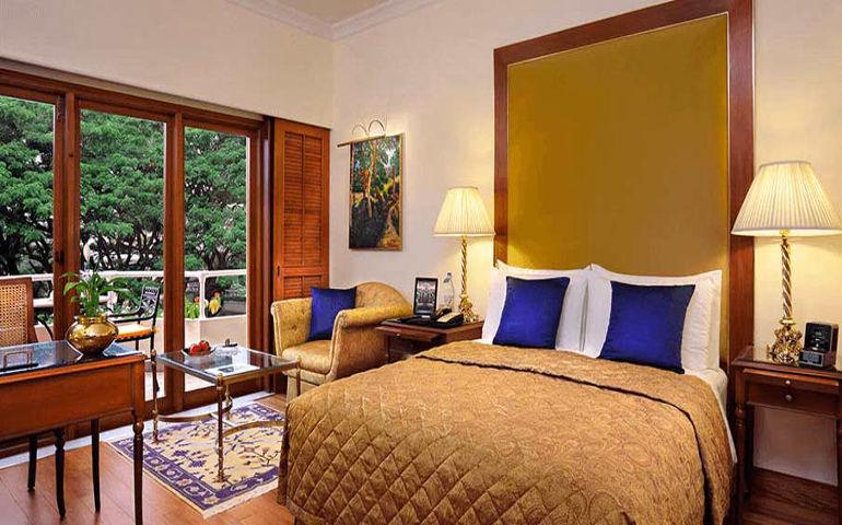 Premier Room at the Oberoi Bengaluru