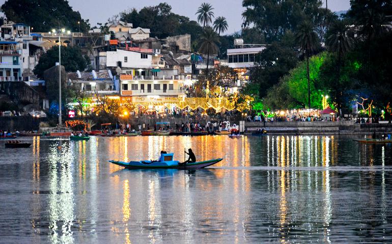 Boating on Nakki Lake