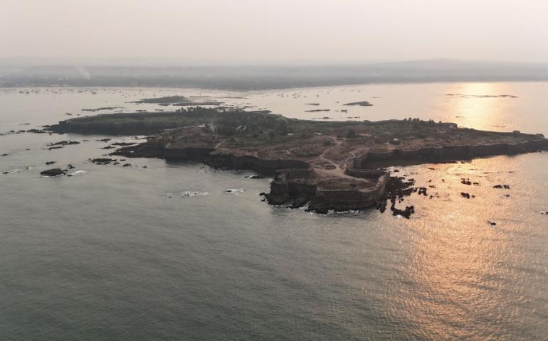 Aerial view of Sindhudurg fort
