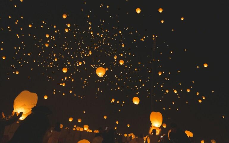 Image as reference for RISE Sky Lanterns 