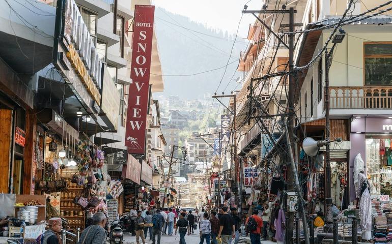 Bustling Street Market in Manali