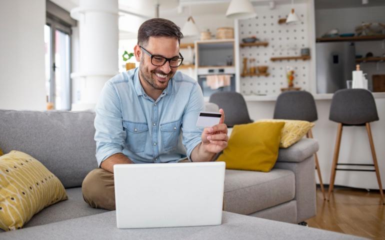 A man making an online payment 