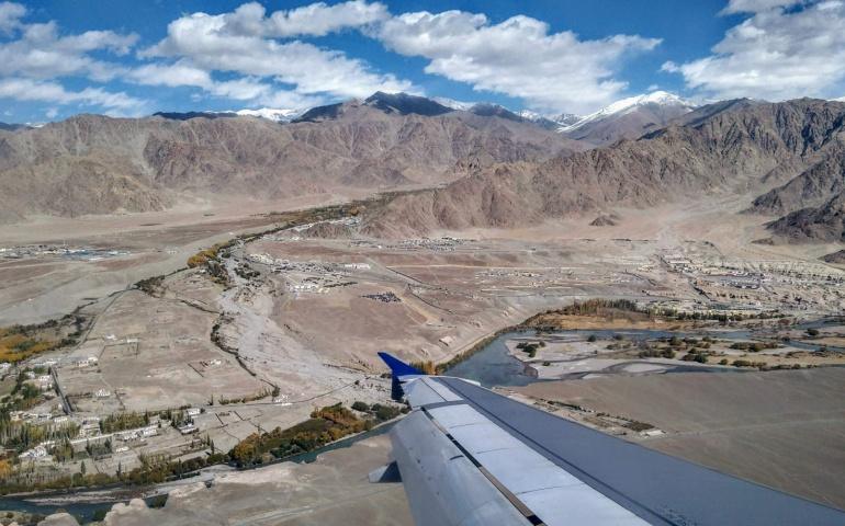 Flight from Delhi to Leh, Landing in Leh
