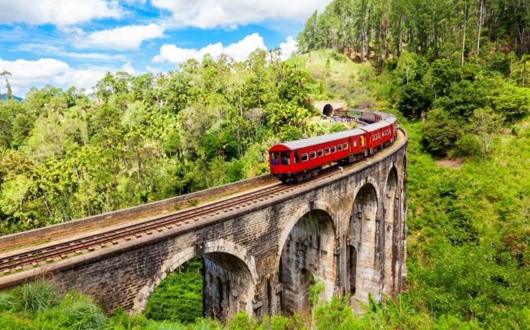 Nine Arch Bridge in Nuwara Eliya