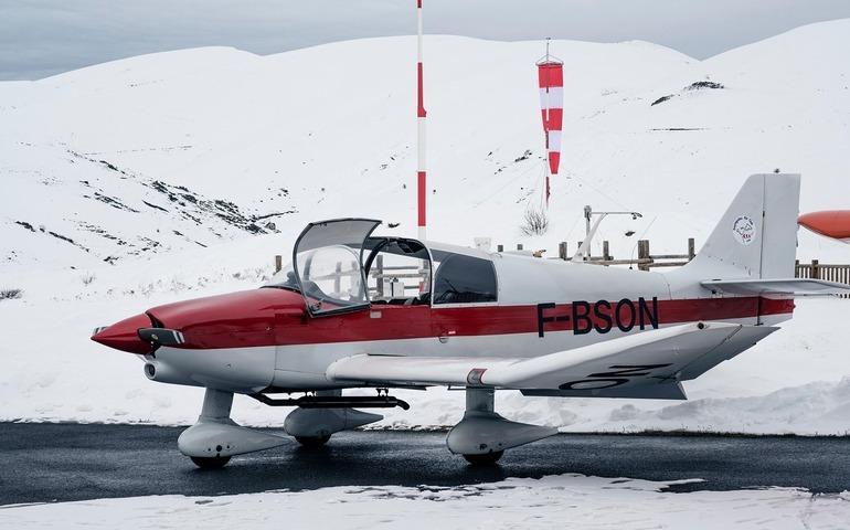 Aircraft at Altiport