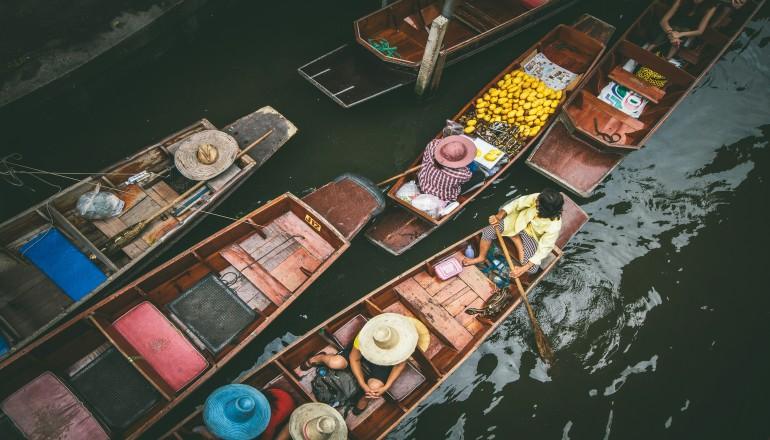 Floating Markets Around the World That Feel Like a Dream