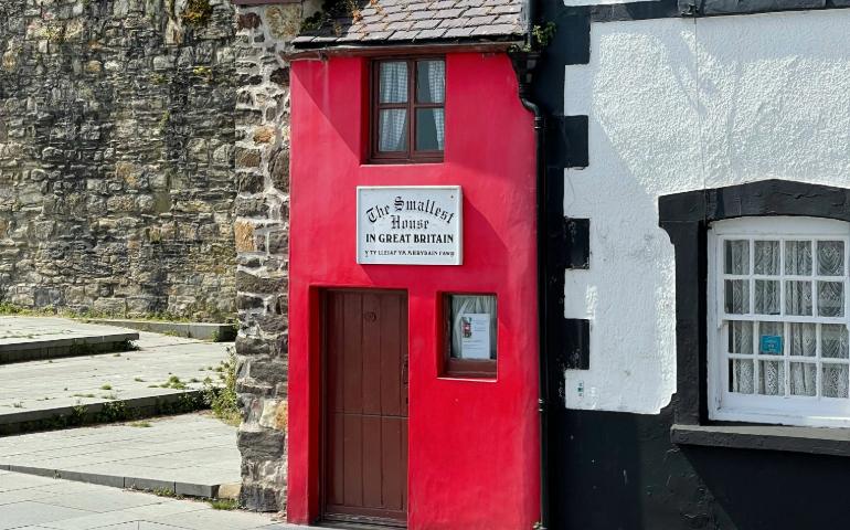 Small House in Conwy