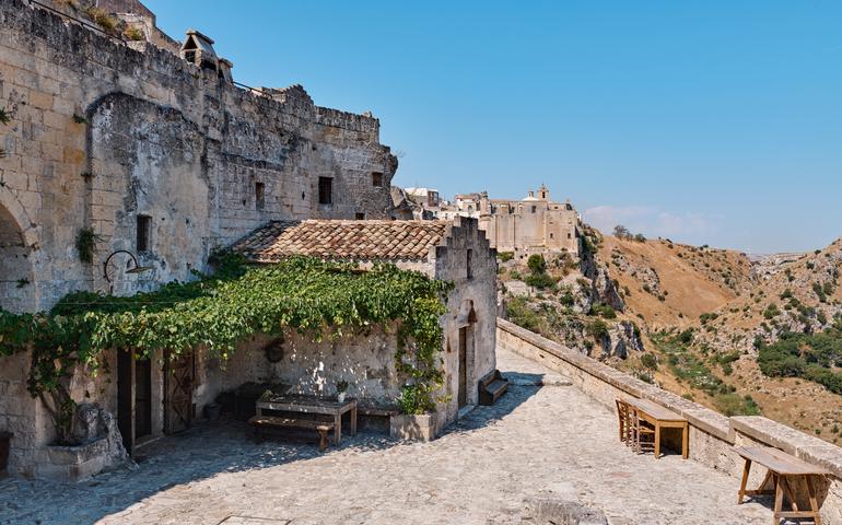 Sextantio - Le Grotte della Civita | Albergo Diffuso