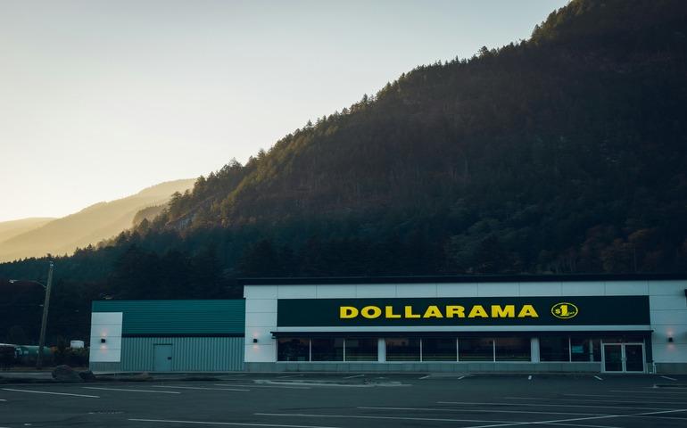 Dollarama, Canada