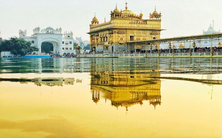The Golden Temple in the day.