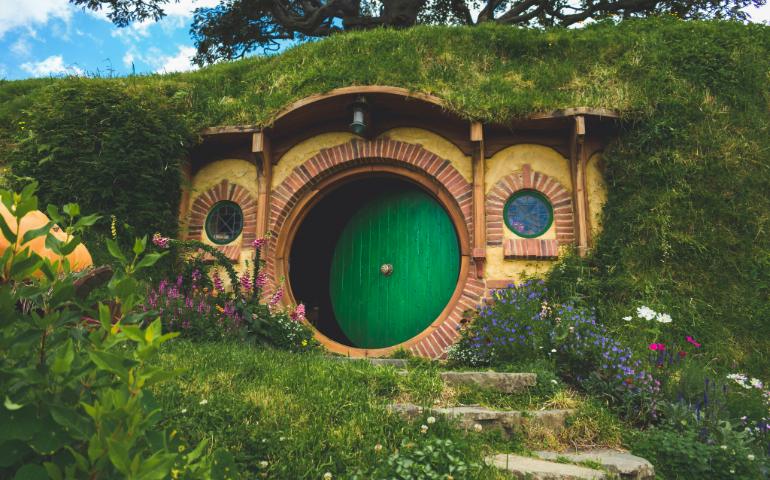 Hobbiton Movie Set