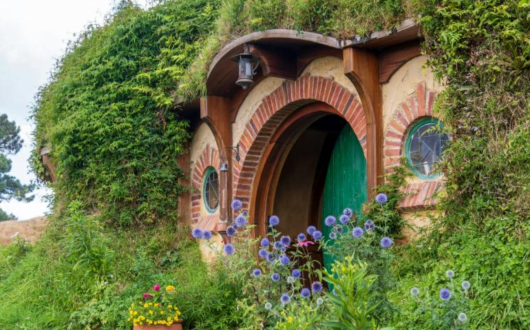 The Hobbit and Lord of the Rings Movie Set in New Zealand