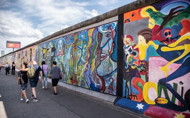 Berlin Wall or Berlin Mauer, East Side Gallery Street Art Berlin
