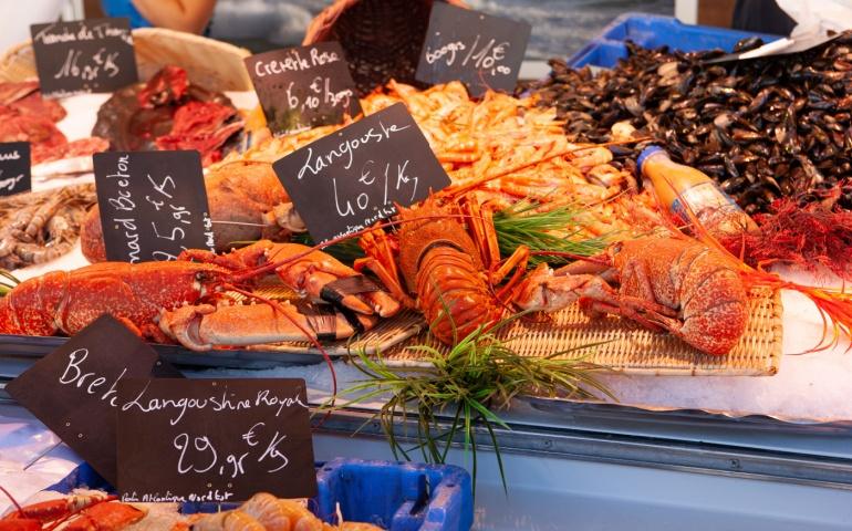 Lyon street food market