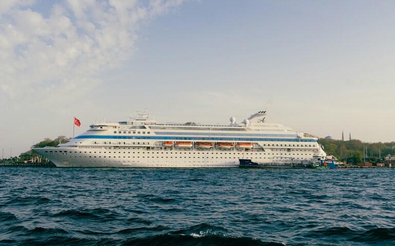 Cruise Ship