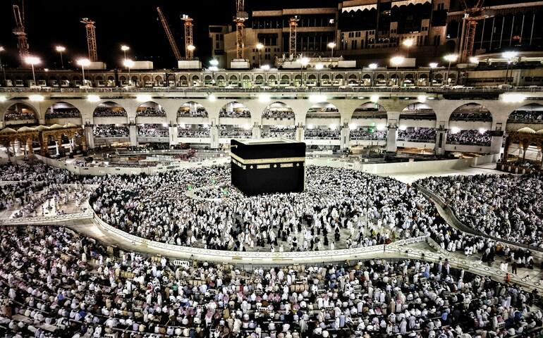 Crowds gathered for the Umrah Pilgrimage