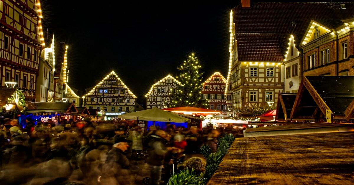 Best Christmas Markets in Germany: The Magic of the Season Shops Here!