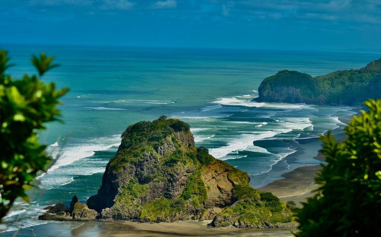 Piha Beach, Auckland