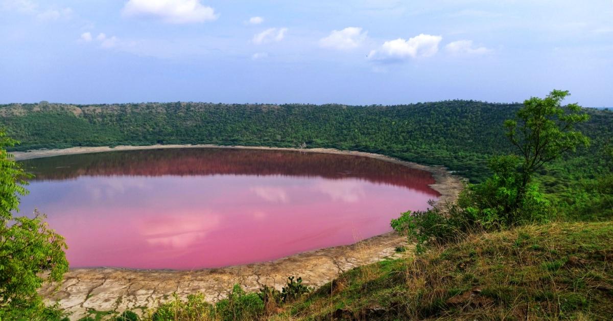 Unbelievable - These 7 Indian Lakes Change Colour With Seasons!