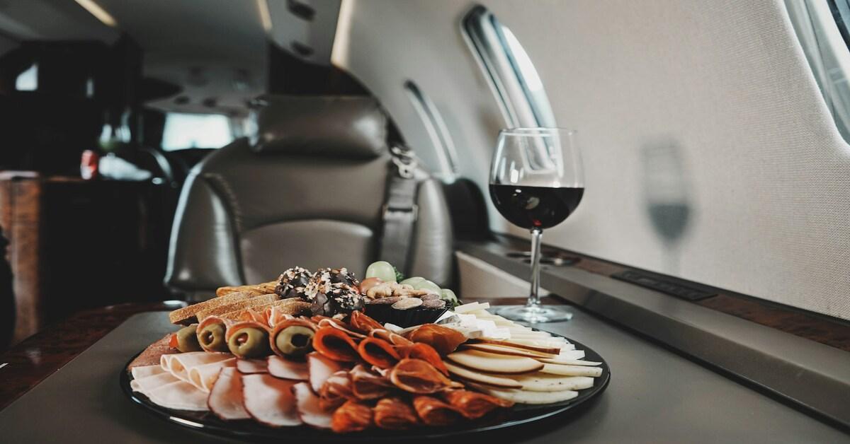 Airline Meal Options: Finding The Best Choice for You in the Skies