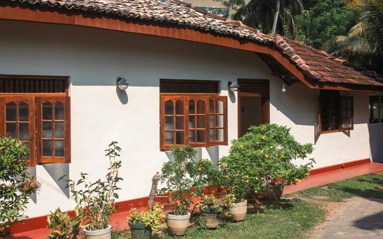 The facade of a single-story building