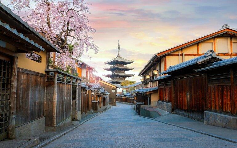 The Yasaka Pagoda in Kyoto, Japan during the spring season