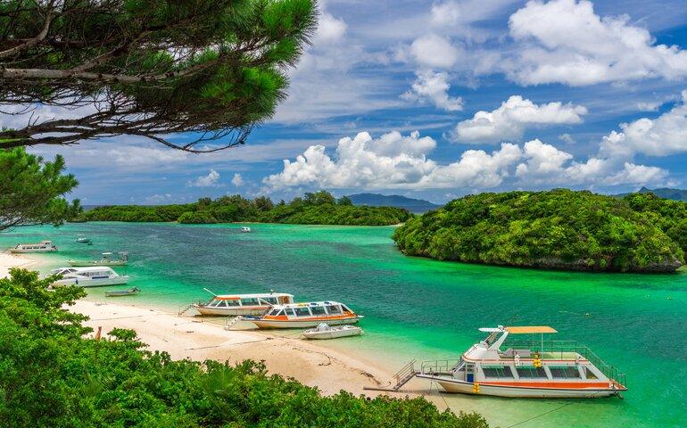 Kabira Bay, Ishigaki, Okinawa, Japan