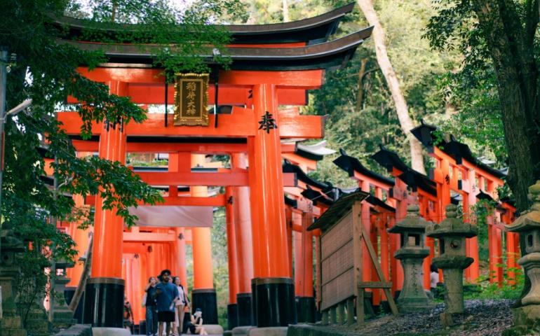 Fushimi Inari Shrine , Kyoto, Japan