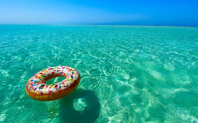 Crystal waters of Umluj, Saudi Arabia