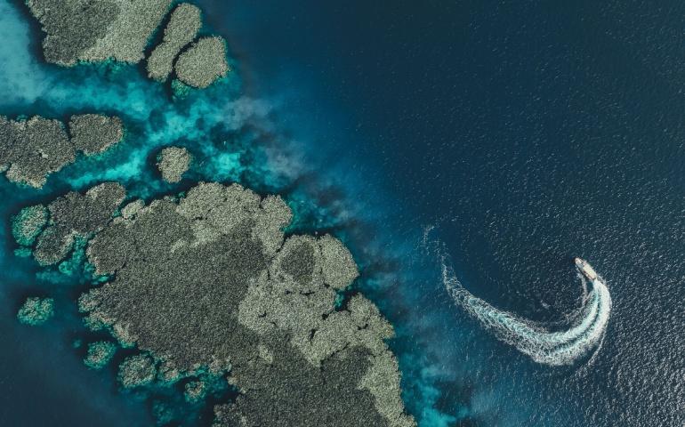 Pristine islands and boating activities on the Red Sea