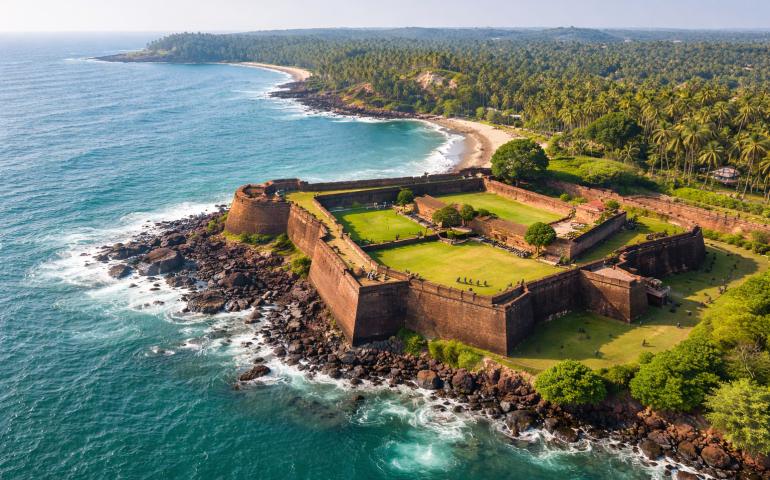 Old Portuguese walls… still watching the sea