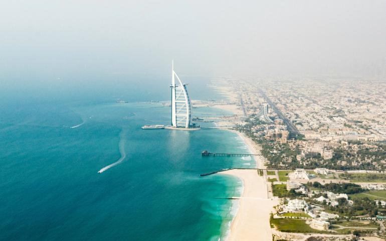 UAE Travel Updates: Latest Dubai Flight News & Airline Advisories
Photo by Cédric Dhaenens on Unsplash