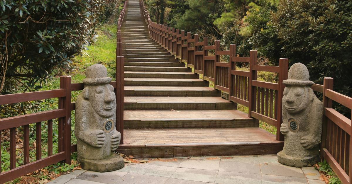 Jeju Island Visa Waiver
Photo by Hongbin on Unsplash