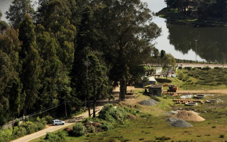 View of Kodaikanal lake from Hill top.
Image Credit: Manish Tulaskar/Unsplash
