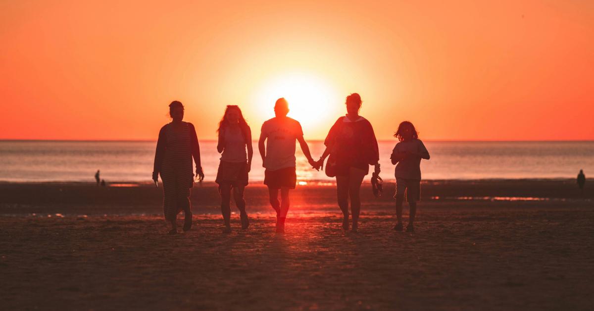 International Day of Families 2026: 10 Trips to Strengthen the Bond
Photo by Kevin Delvecchio on Unsplash
