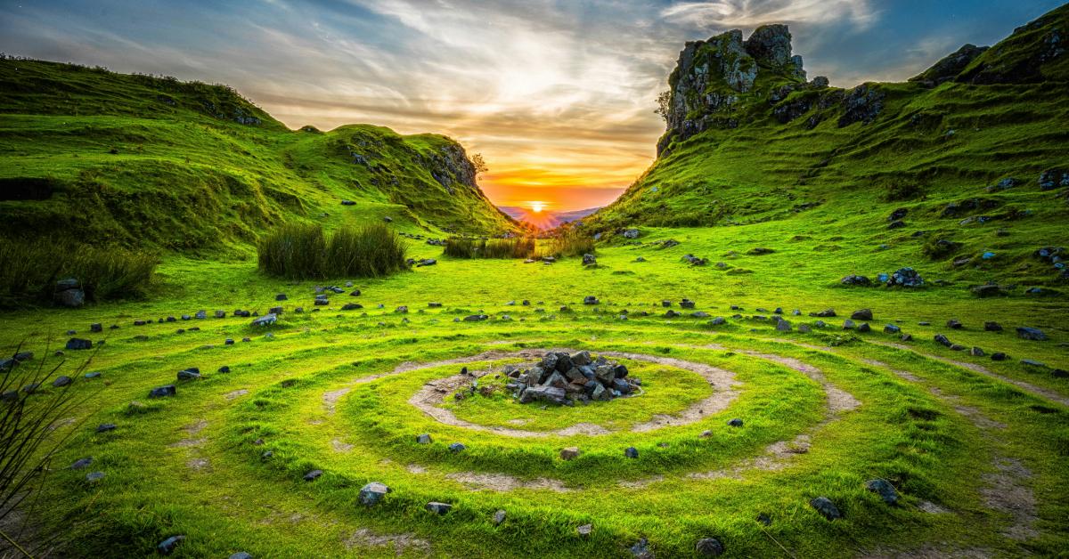 10 Most Inspiring Eco-Tourism Destinations Around the World (2026)
Photo by Robert Lukeman on Unsplash
