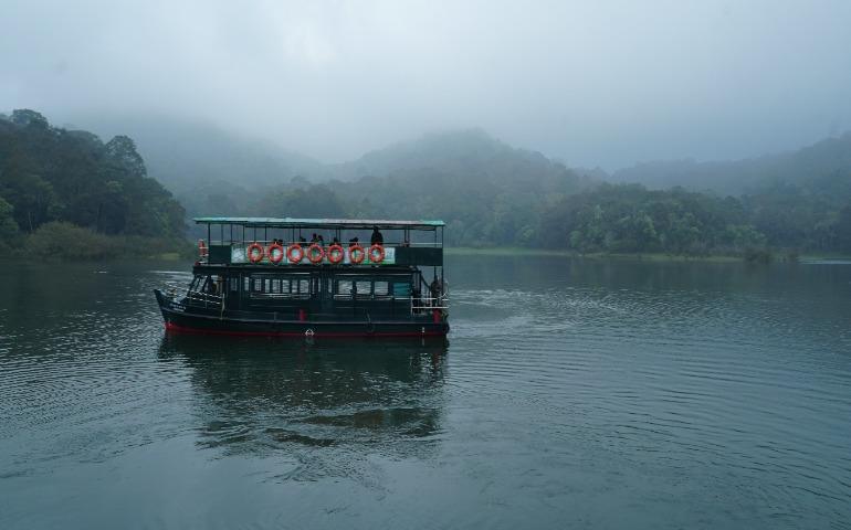 Thekkady boat ride during rainy season