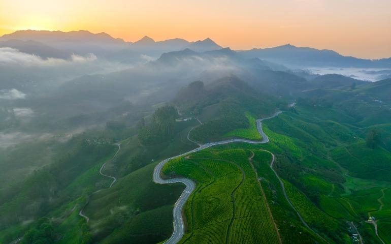 Gap road, Munnar
