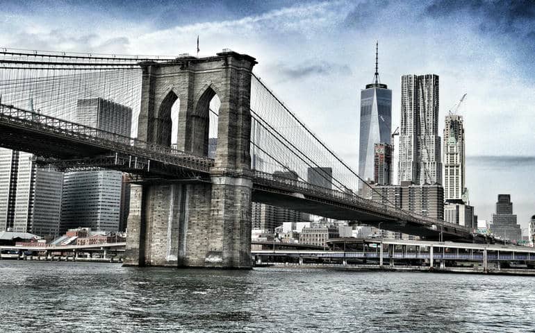 Beautiful view of the Brooklyn Bridge

