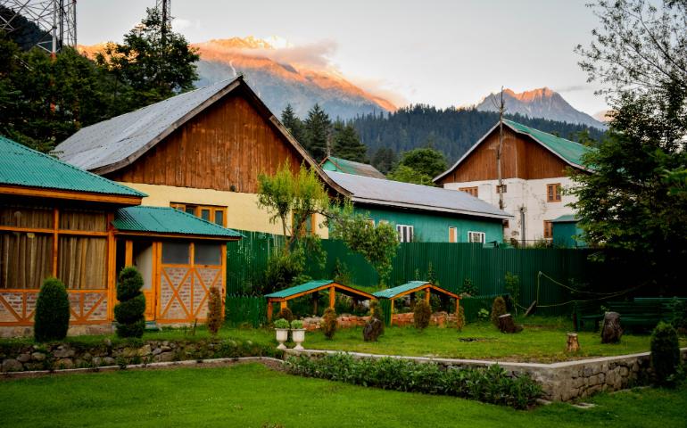 Brown and White Resthouse in Sonamarg