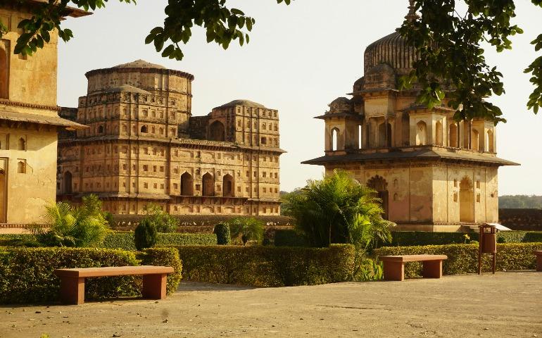 The Royal Chhatris, Orchha