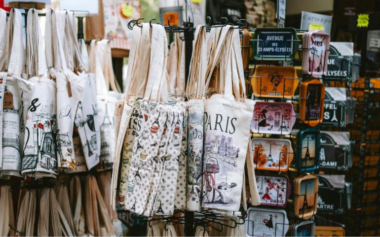 Souvenir tote bags