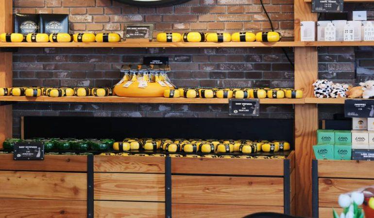 Best Amsterdam Souvenirs and Gifts: A Local’s Guide