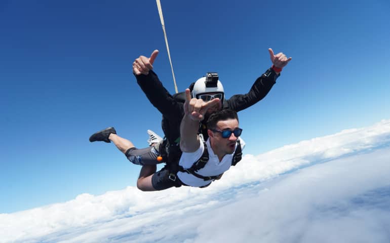 A man enjoying sky diving