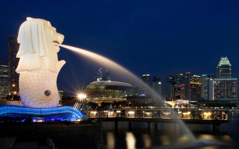 Iconic Merlion and stunning night skyline of Singapore
Image Credit - Jeffry Surianto/Pexels