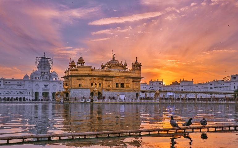 Sunset view of the Golden Temple in Amritsar
